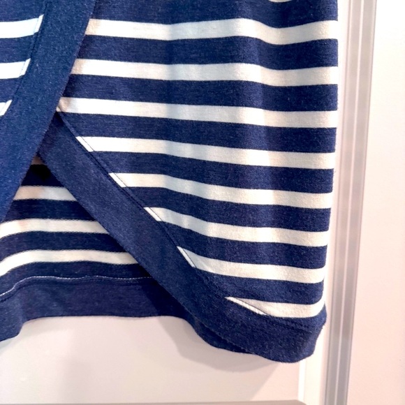 MATERNITY Motherhood Blue Navy & Cream White Striped Nursing Tee Shirt Top Med - Picture 6 of 9